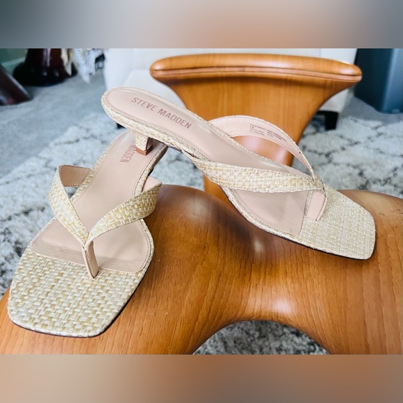 Steve Madden TRACIE RAFFIA Sandals - Picture 2 of 6